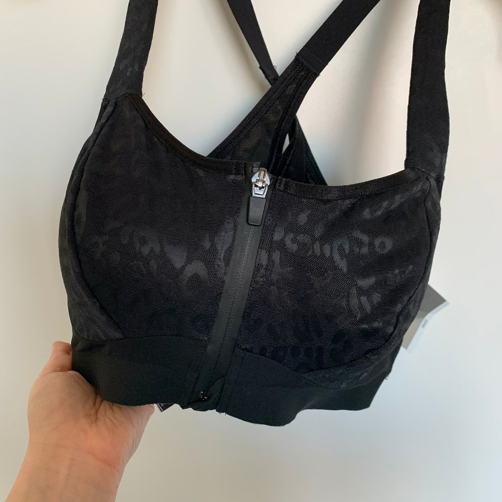 Victoria Secret Black Leopard Print Sports Bra